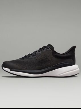 Lululemon Chargefeel 2 Low Workout Shoe - Black/White - Size 7